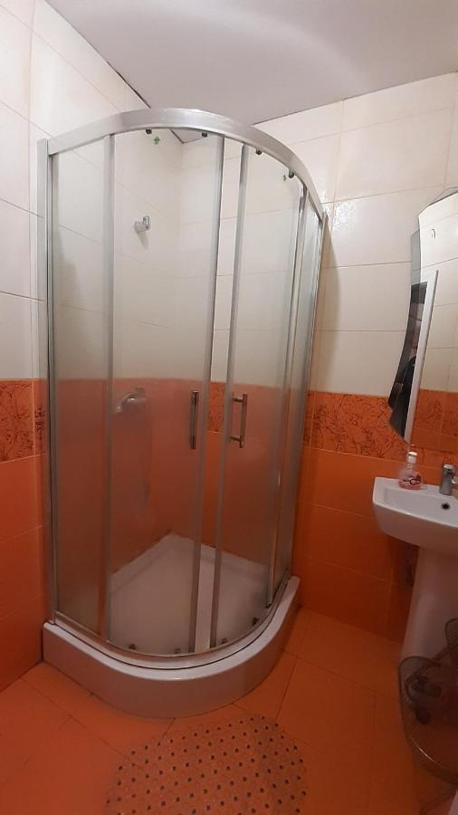 Apartment Na Saharova Ivano-Frankivsk Exterior foto