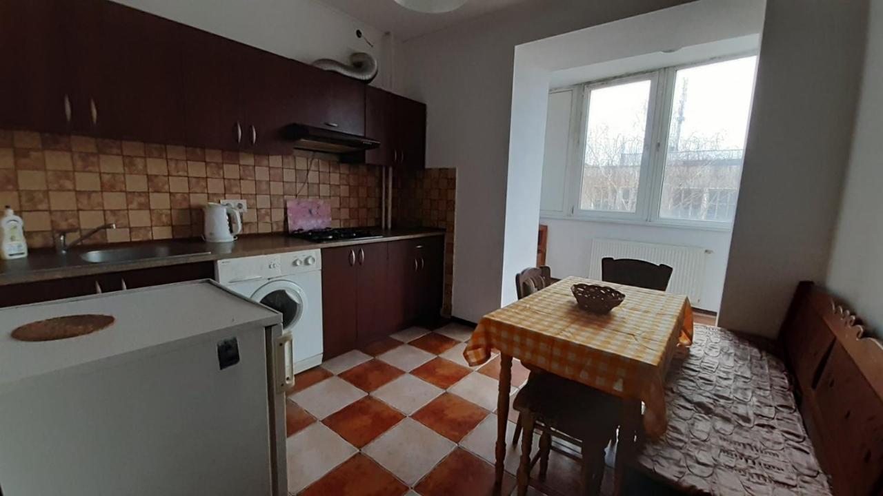 Apartment Na Saharova Ivano-Frankivsk Exterior foto